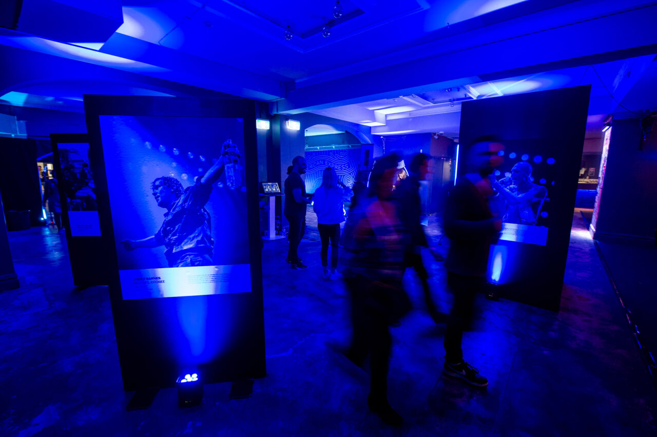Selina's Live Music History: Iconic Artists' Display